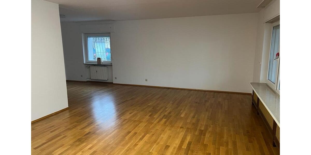 Erdgeschoßwohnung Stutensee - 3.5 Zimmer, 125 m&sup2;, 1.700&euro; | Angebot:25231311