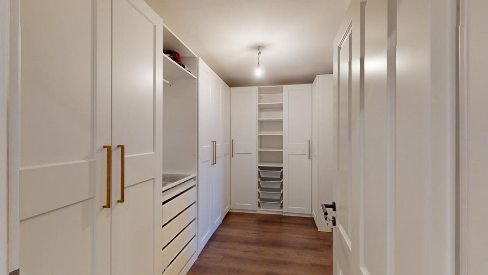 Erdgeschoßwohnung Kraichtal - 6 Zimmer, 208 m&sup2;, 385.000&euro; | Angebot:27120859