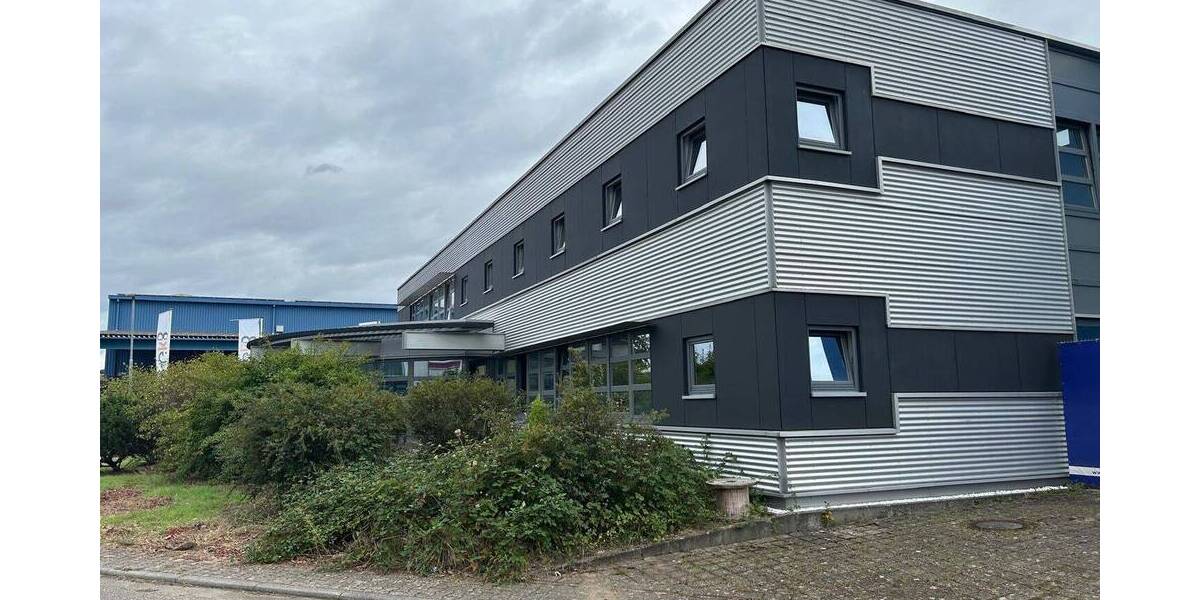 Repräsentative und gepflegte Gewerbeimmobilie mit vielfältiger Nutzungsmöglichkeit in Waghäusel-Kirrlach zimmer