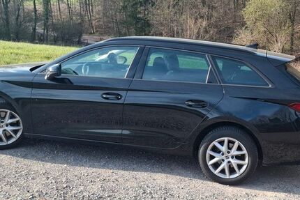 Seat Leon 82.300 km 17.999 &euro; Karlsruhe 76187