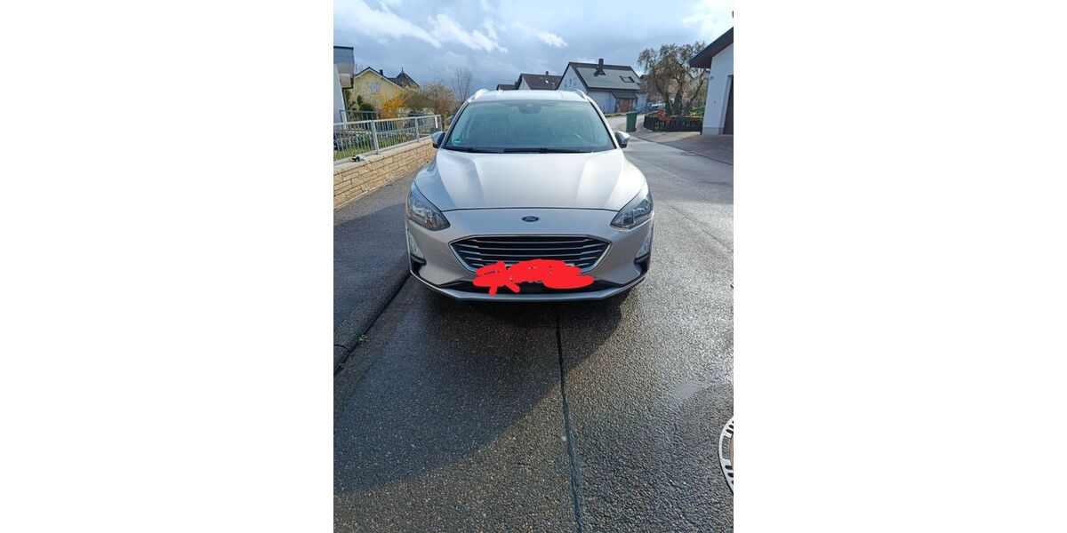 Ford Focus 110.400 km 11.999 &euro; Königsbach-Stein 75203
