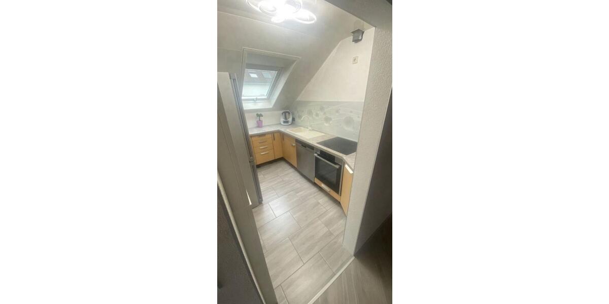 Dachgeschoßwohnung Bretten - 3.5 Zimmer, 100 m&sup2;, 299.000&euro; | Angebot:27085457