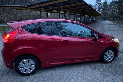 Ford Fiesta 96.654 km 7.500 &euro; Ettlingen 76275