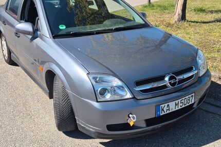 Opel Vectra 151.000 km 700 &euro; KARLSRUHE 76135