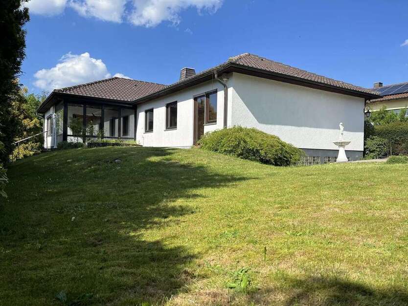 Haus zum Kaufen in Engelsbrand 485.000 € 180 m²
