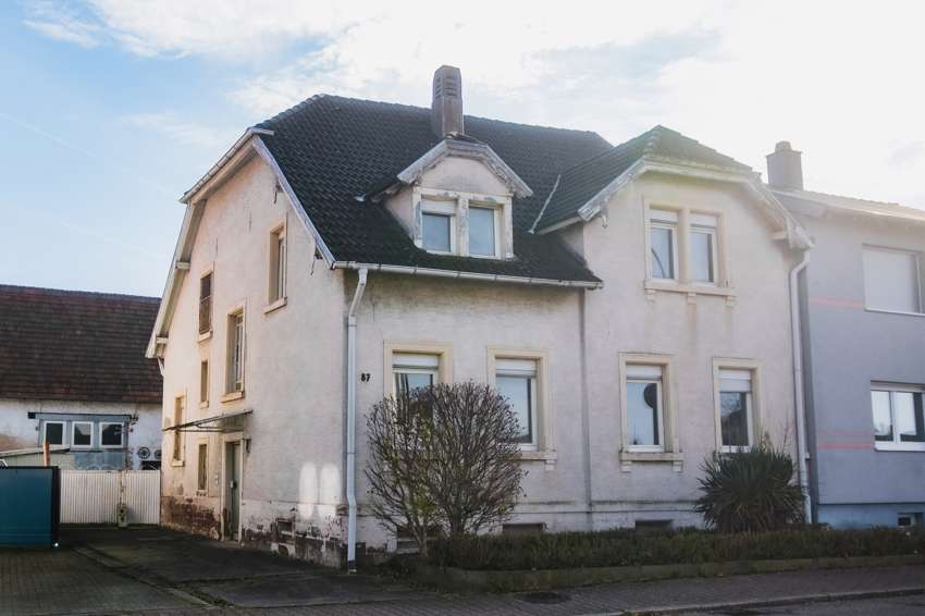 Einfamilienhaus Bad Schönborn / Bad Langenbrücken Bad Langenbrücken - 7 Zimmer, 165 m&sup2;, 470.000&euro; | Angebot:23665235