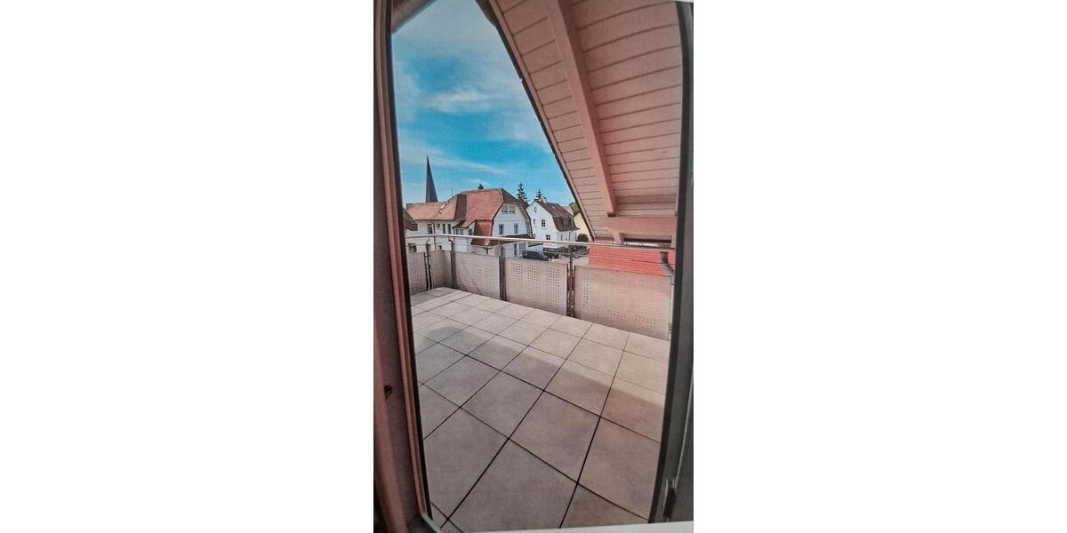 Dachgeschoßwohnung Rastatt - 3 Zimmer, 78 m&sup2;, 800&euro; | Angebot:26404885