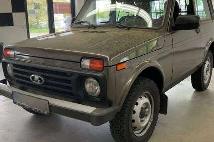 Lada Niva 30.500 km 16.290 &euro; Birkenfeld 75217