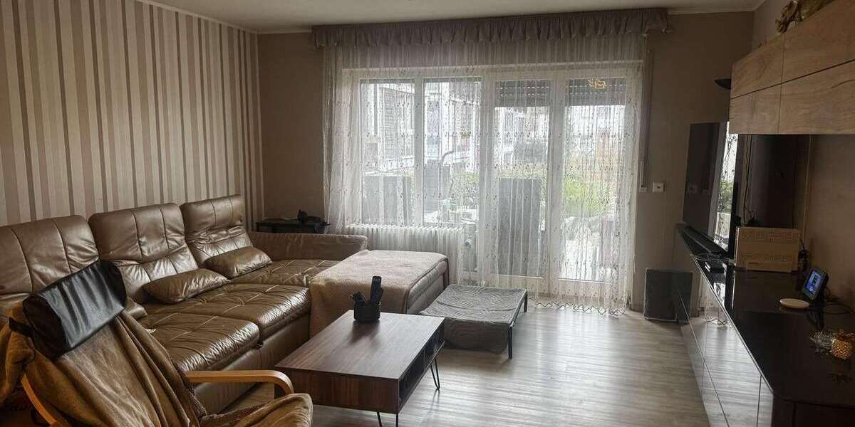 Etagenwohnung Karlsruhe Innenstadt-Ost - 3 Zimmer, 93 m&sup2;, 480.000&euro; | Angebot:25044076