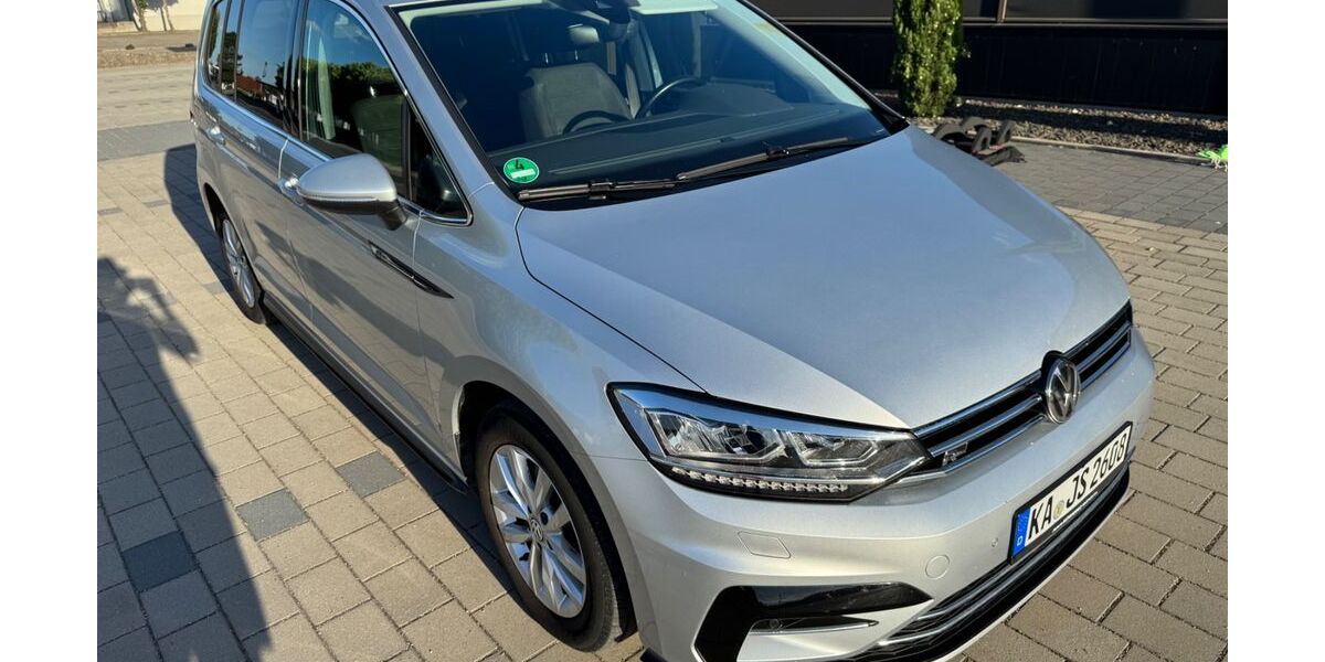 VW Touran 128.000 km 16.950 &euro; Bad Schönborn 76669