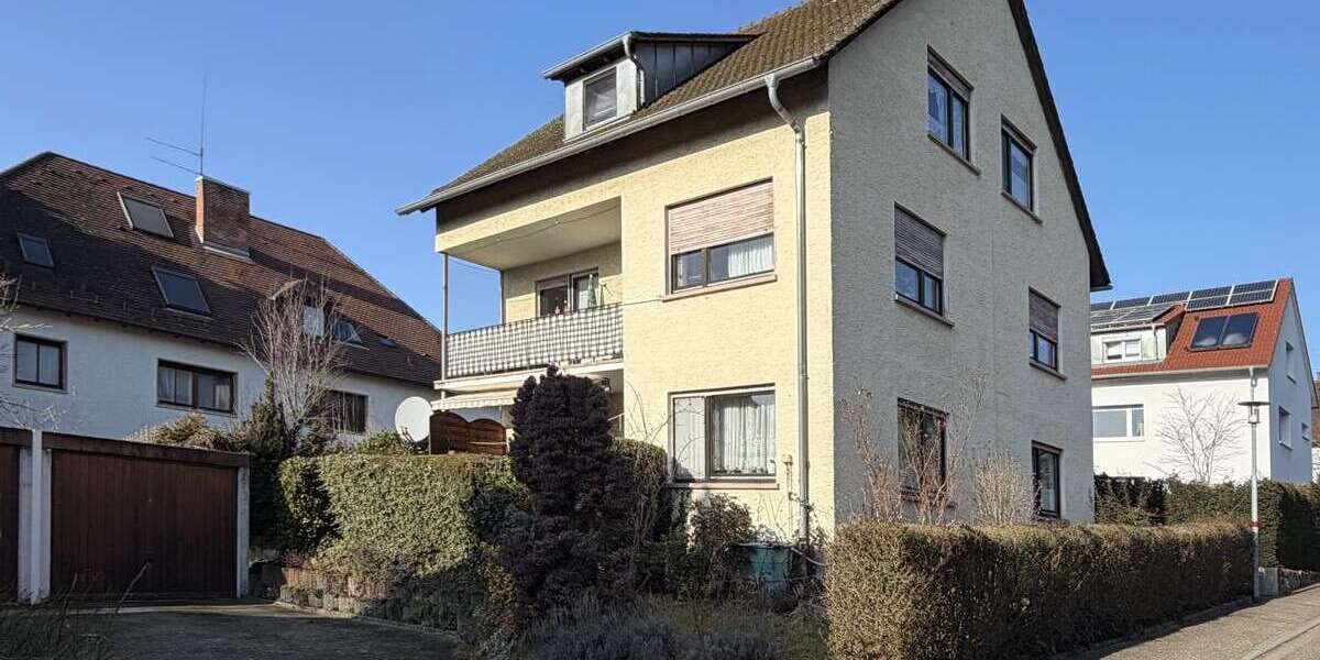 Einfamilienhaus Ettlingen - 9 Zimmer, 195 m&sup2;, 650.000&euro; | Angebot:26242981