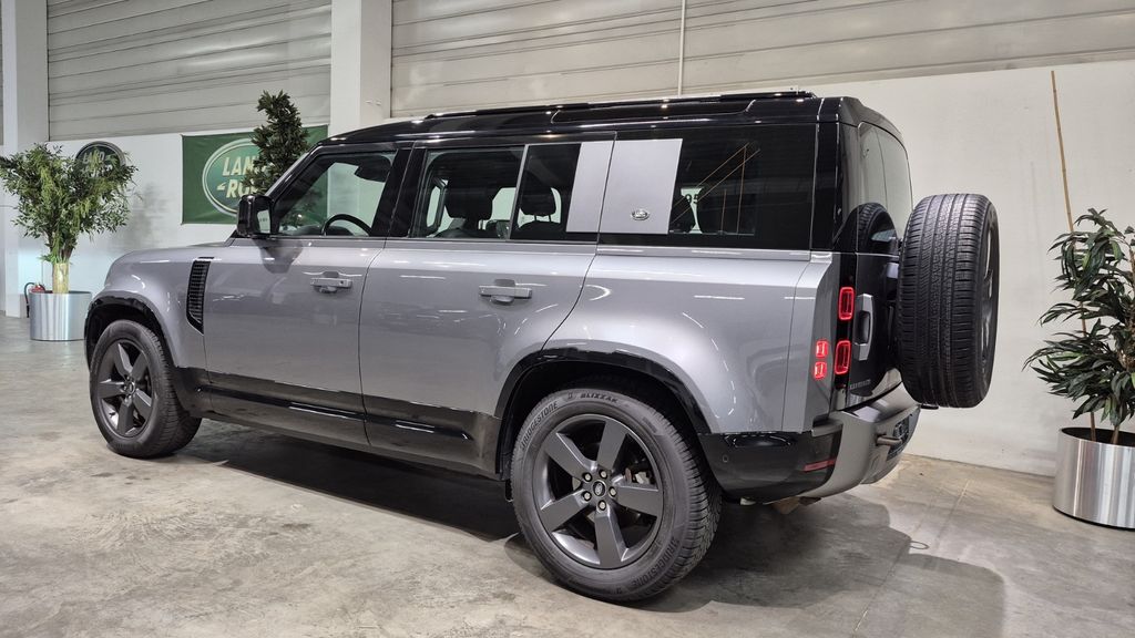 Land Rover Defender 81.000 km 52.300 &euro; Karlsruhe 76185