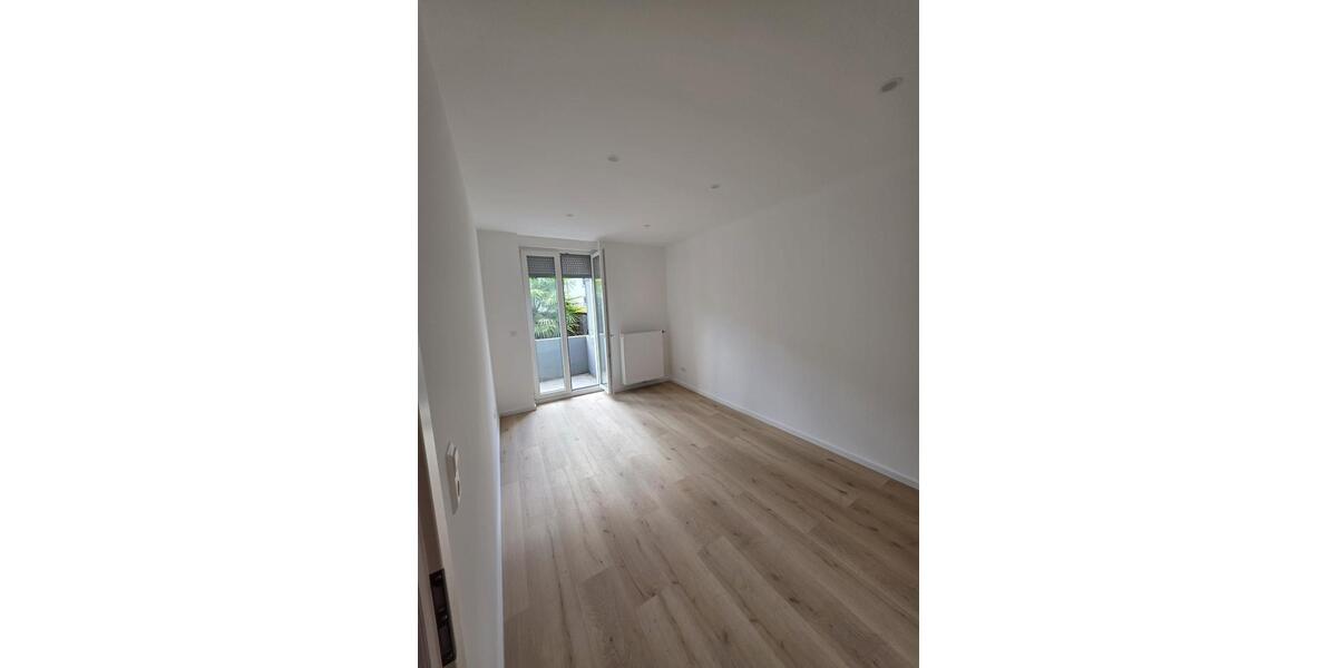 Erdgeschoßwohnung Karlsruhe Südstadt - 3 Zimmer, 94 m&sup2;, 1.750&euro; | Angebot:26322267