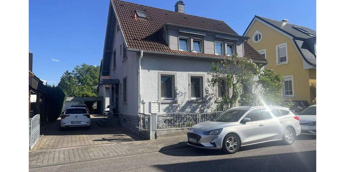 Platzliebende aufgepasst! Einfamilienhaus und Mehrfamilienhaus auf über 1.000m²! 1 zimmer