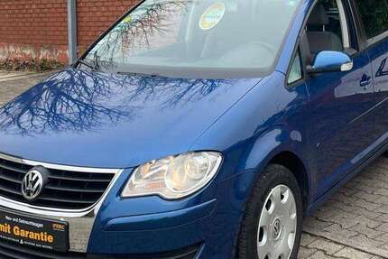 VW Touran 142.300 km 5.850 &euro; Rheinstetten 76287