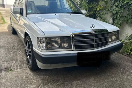 Mercedes-Benz 190 173.806 km 9.100 &euro; Karlsruhe 76149