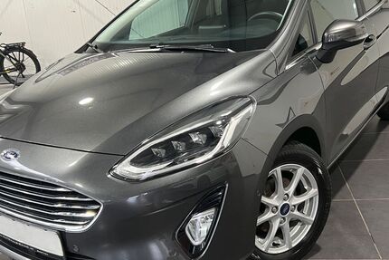 Ford Fiesta 61.000 km 12.995 € Bretten 75015
