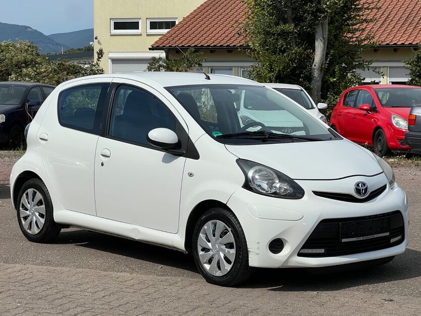 Toyota Aygo (X) 206.000 km 2.499 € Landau in der Pfalz, Rheinland-Pfalz 76829