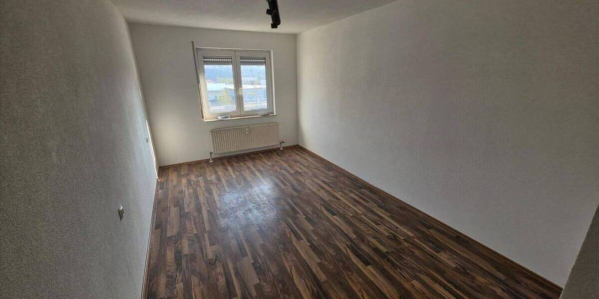 Etagenwohnung Pforzheim Nordstadt - 2 Zimmer, 51 m&sup2;, 160.000&euro; | Angebot:25999758