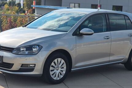 VW Golf 102.400 km 10.000 € Birkenfeld bei Pforzheim 75217