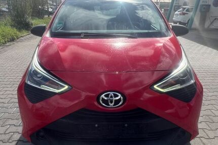 Toyota Aygo (X) 127.700 km 6.499 &euro; Germersheim 76726