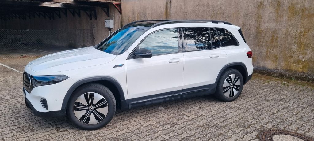 Mercedes-Benz EQB 33.000 km 30.900 € Gernsbach 76593