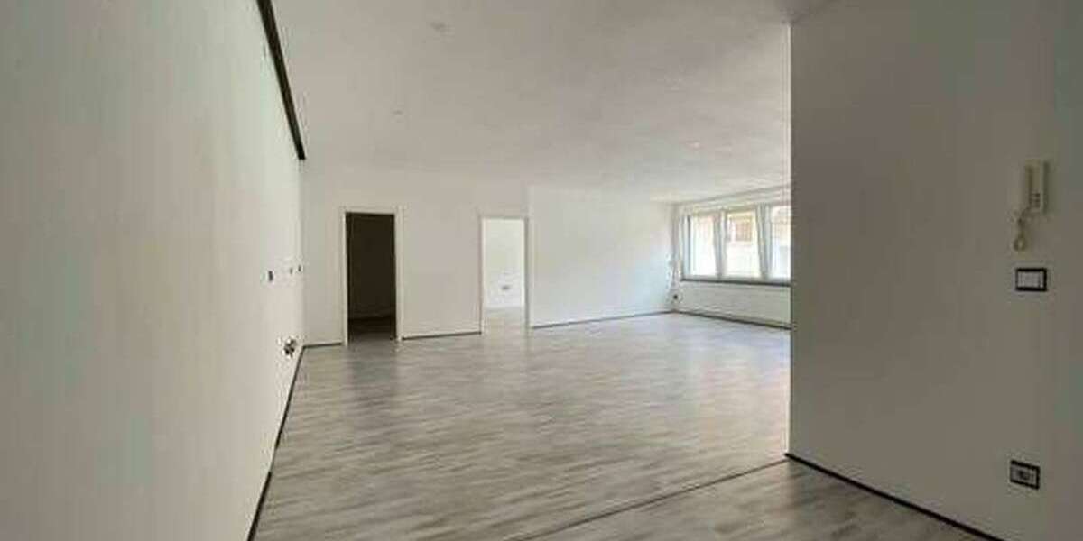 Wohnung zum Mieten in Pforzheim 670 € 96 m² 2 zimmer