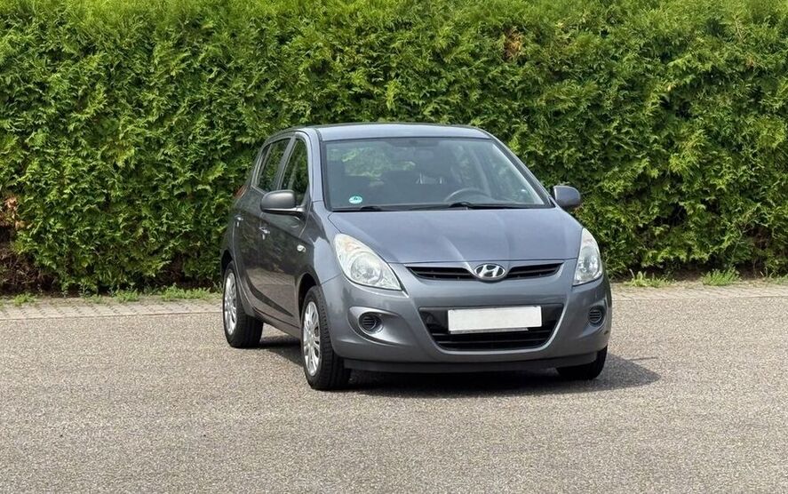 i20