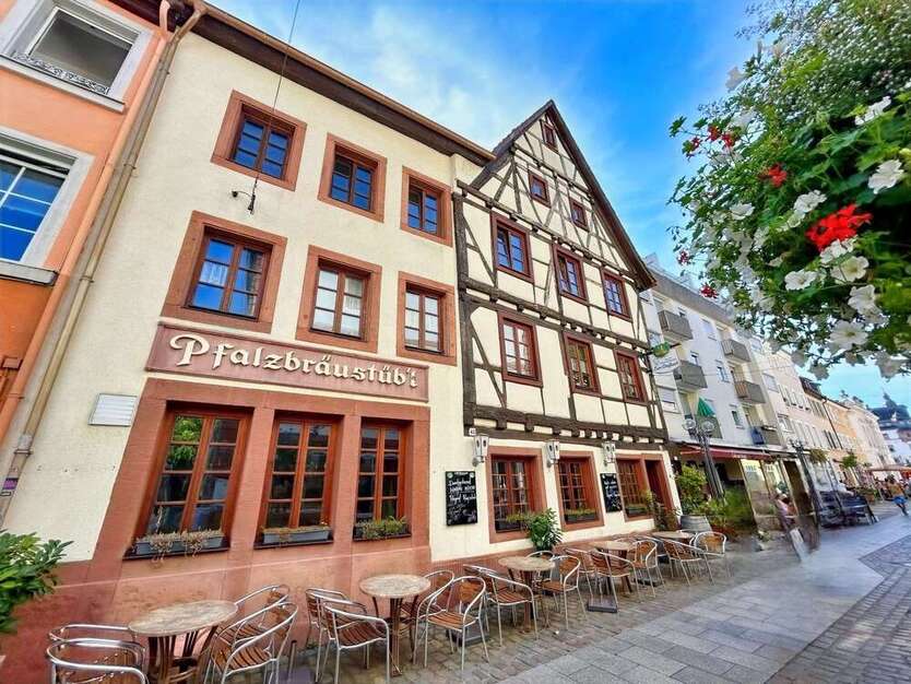 Haus zum Kaufen in Landau 820.000 € 297 m²