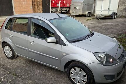 Ford Fiesta 155.000 km 3.000 € Königsbach-Stein 75203