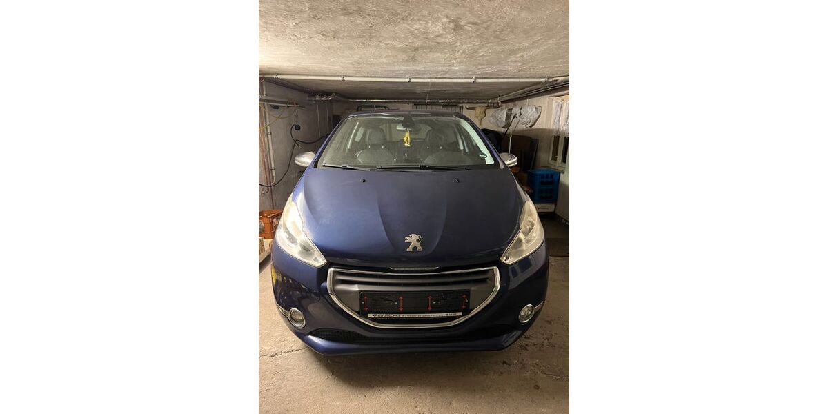 Peugeot 208 96.305 km 4.500 &euro; Pforzheim 75181