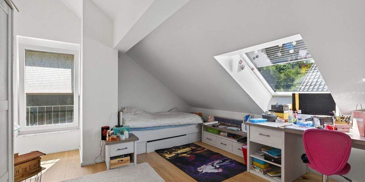 Doppelhaushälfte Malsch - 7 Zimmer, 243 m&sup2;, 775.000&euro; | Angebot:24860356