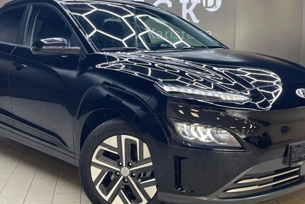 Hyundai KONA 27.288 km 25.750 € Karlsdorf-Neuthard 76689