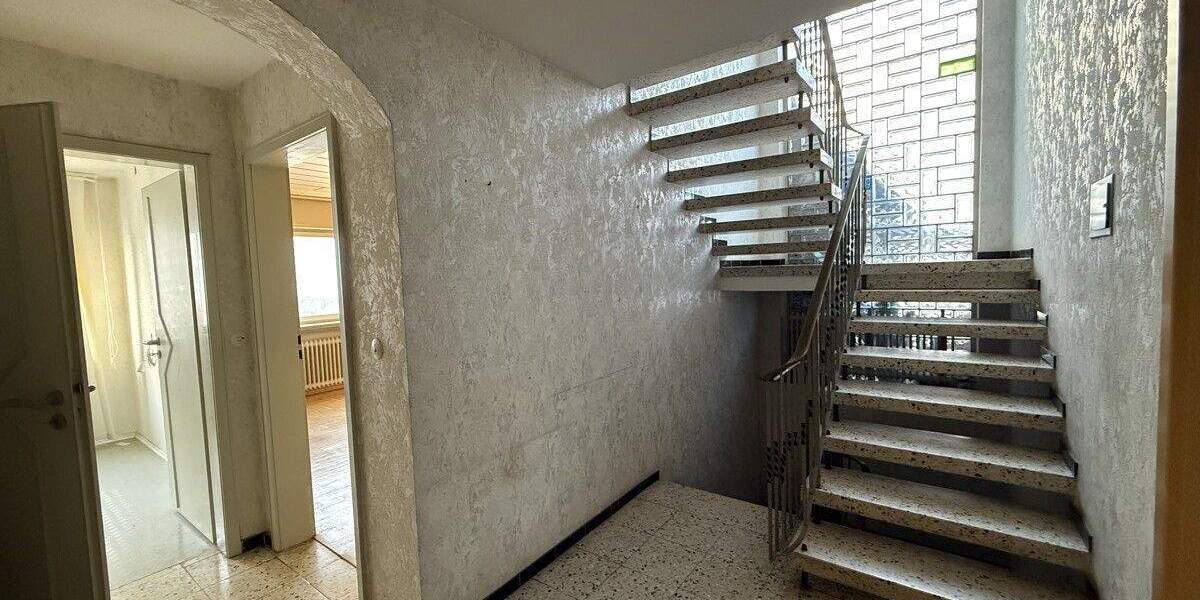 Mehrfamilienhaus, Wohnhaus Graben-Neudorf Neudorf - 7 Zimmer, 224 m&sup2;, 490.000&euro; | Angebot:25736356