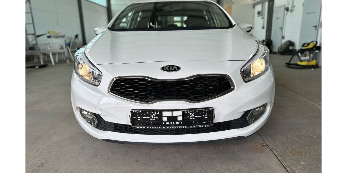 Kia ceed / Ceed 89.000 km 8.600 &euro; Landau in der pfalz 76829