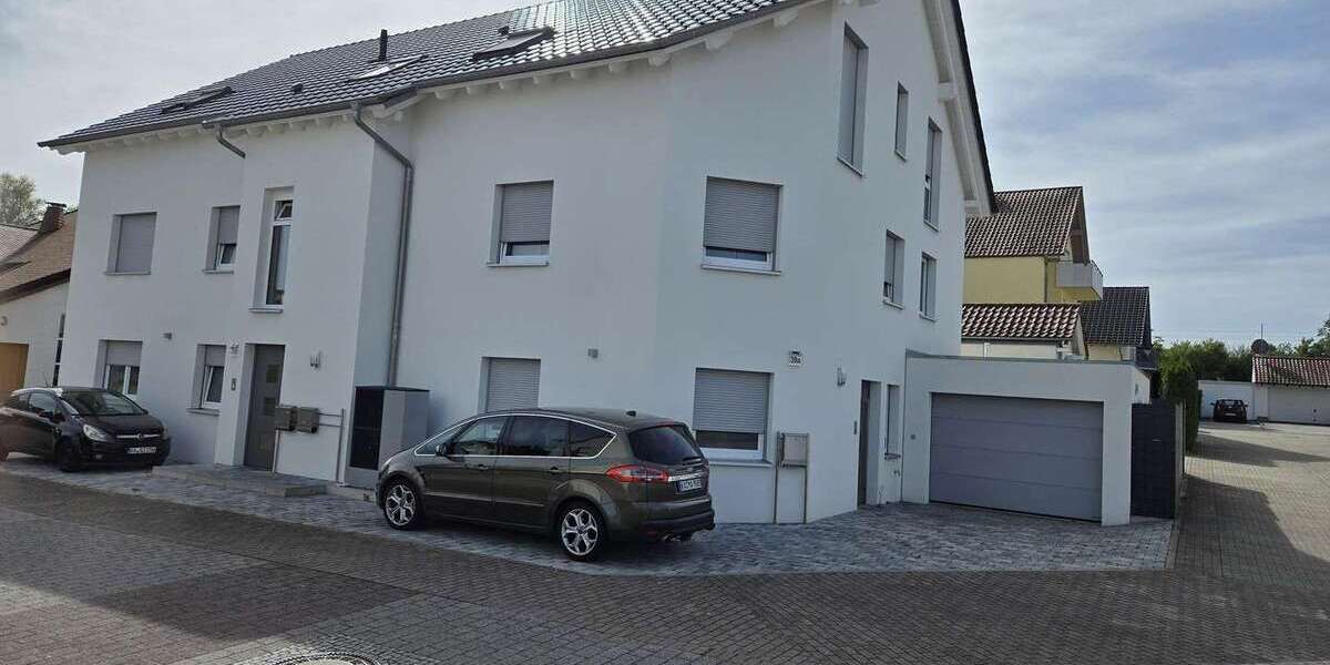 Etagenwohnung Stettfeld Stettfeld - 4 Zimmer, 130 m&sup2;, 1.300&euro; | Angebot:26553330