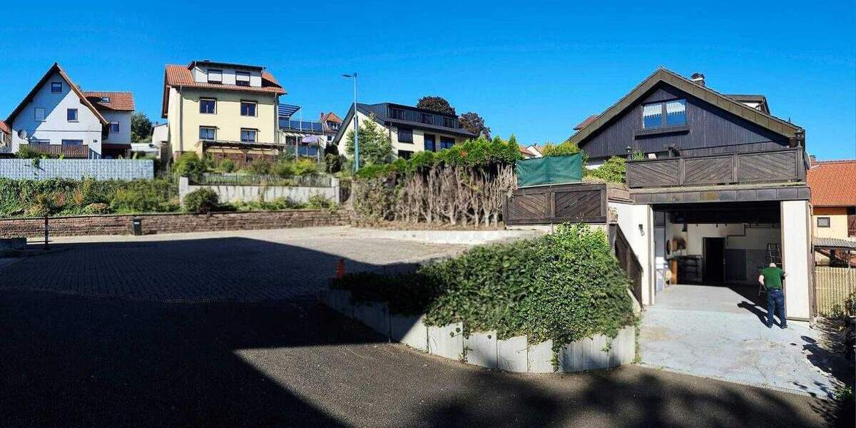 ***Gepflegtes Einfamilienhaus mit großer WerkstattGarage zu verkaufen!*** 5 zimmer