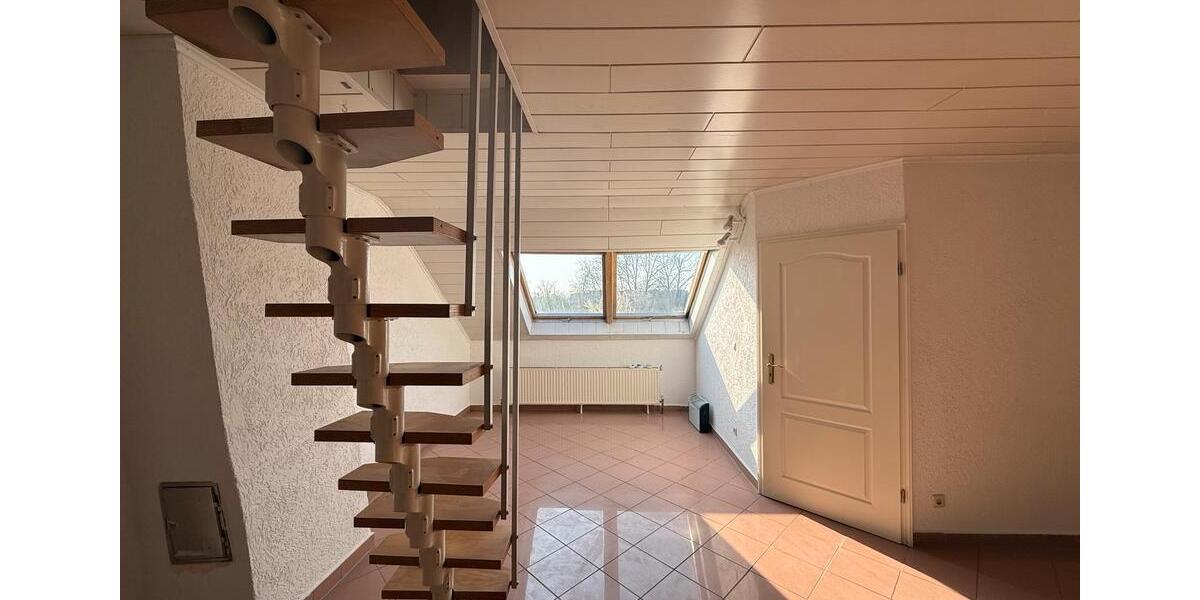 Etagenwohnung Karlsruhe Hagsfeld - 5 Zimmer, 110 m&sup2;, 1.500&euro; | Angebot:25783455