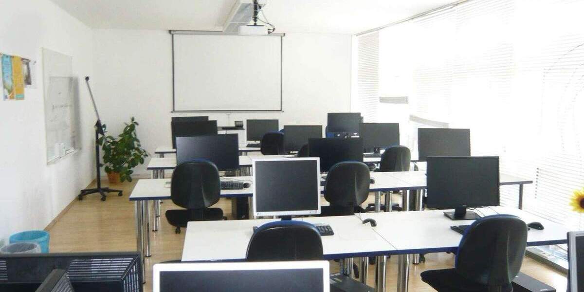 Helle Büroetage direkt am Europaplatz in Karlsruhe zimmer