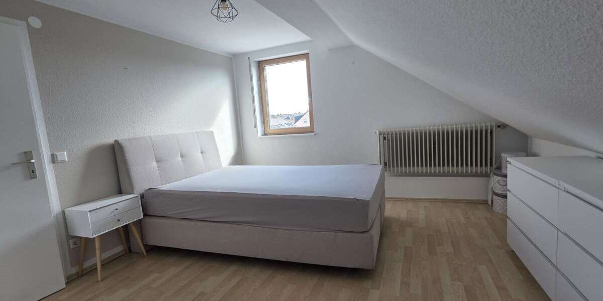 Etagenwohnung Karlsruhe Neureut - 3 Zimmer, 85 m&sup2;, 950&euro; | Angebot:25283601