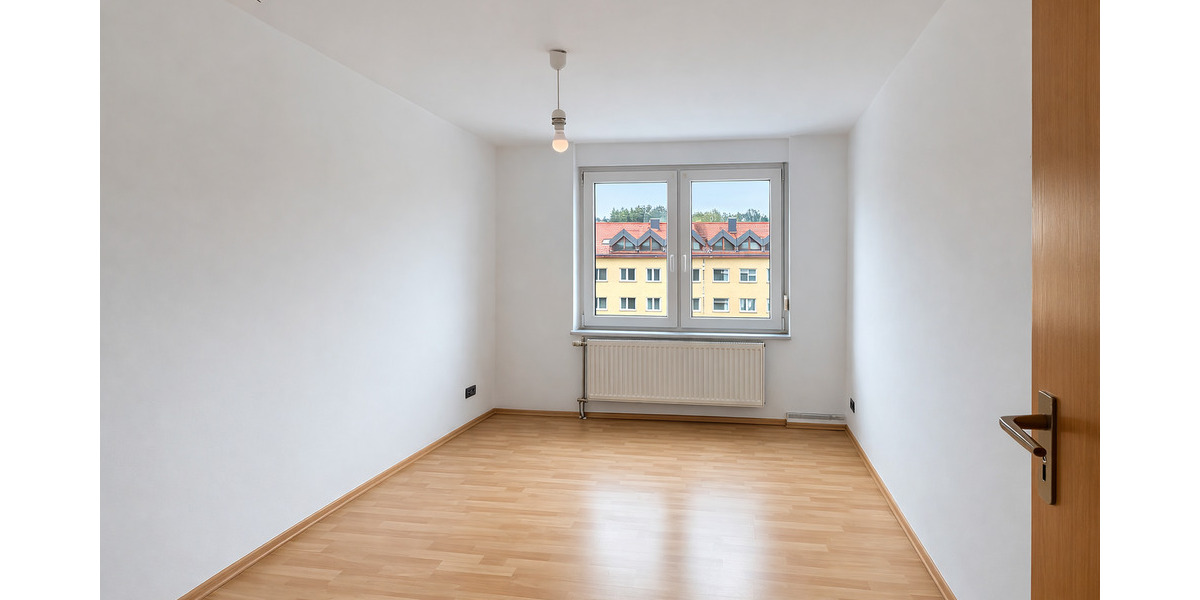 Etagenwohnung Pforzheim Oststadt - 3 Zimmer, 91 m&sup2;, 950&euro; | Angebot:25822150