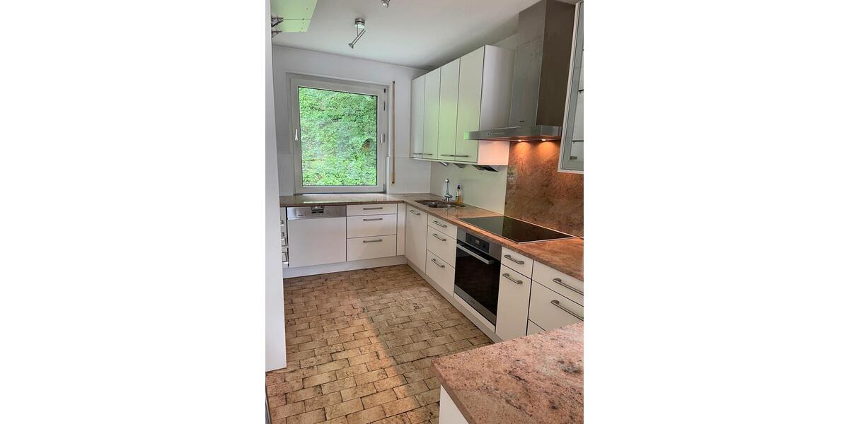 Maisonettenwohnung Karlsruhe Durlach - 6 Zimmer, 180 m&sup2;, 2.000&euro; | Angebot:26432839