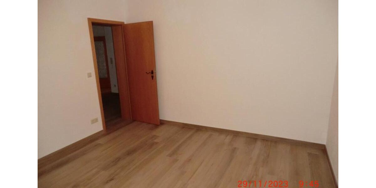 Etagenwohnung Jockgrim - 3 Zimmer, 74 m&sup2;, 250.000&euro; | Angebot:26687618