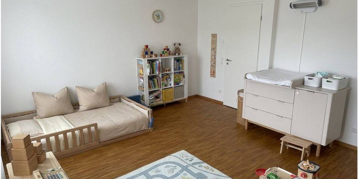 Etagenwohnung Karlsruhe / Neureut Neureut - 4 Zimmer, 144 m&sup2;, 1.720&euro; | Angebot:26916849