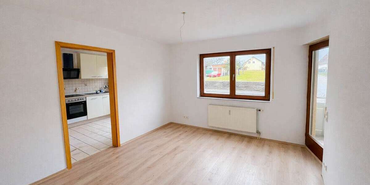 Etagenwohnung Straubenhardt / Feldrennach Feldrennach - 3 Zimmer, 90 m&sup2;, 275.000&euro; | Angebot:25353516