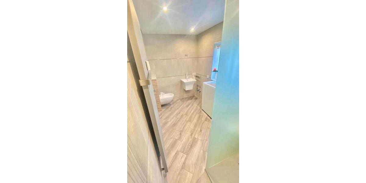 Dachgeschoßwohnung Bretten - 3.5 Zimmer, 100 m&sup2;, 299.000&euro; | Angebot:27085457