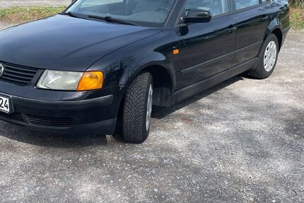 VW Passat 278.093 km 1.100 € Karlsruhe 76185