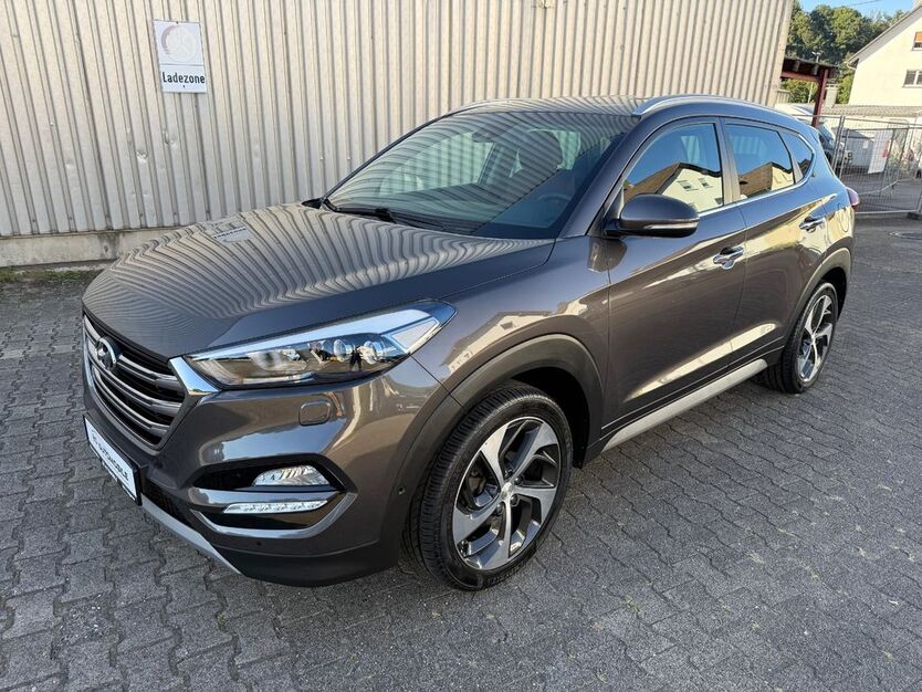 Hyundai TUCSON 120.280 km 17.500 € Gaggenau 76571