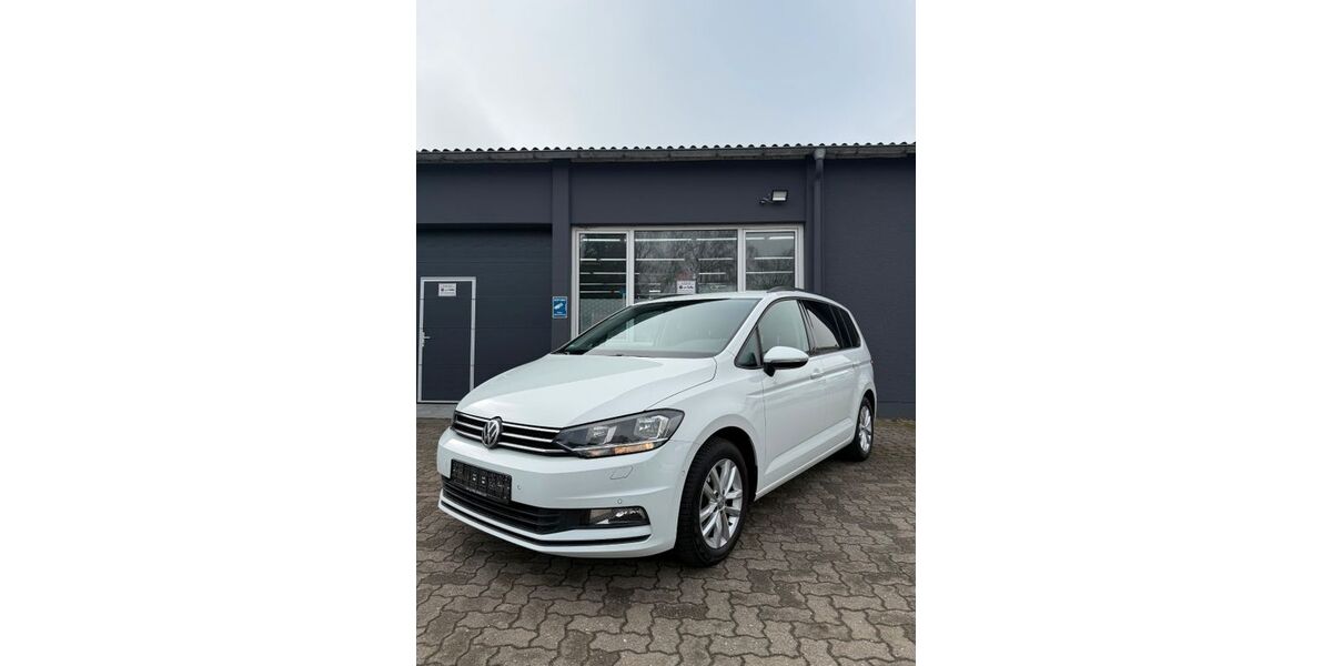 VW Touran 120.444 km 15.499 &euro; Eggenstein-Leopoldshafen 76344