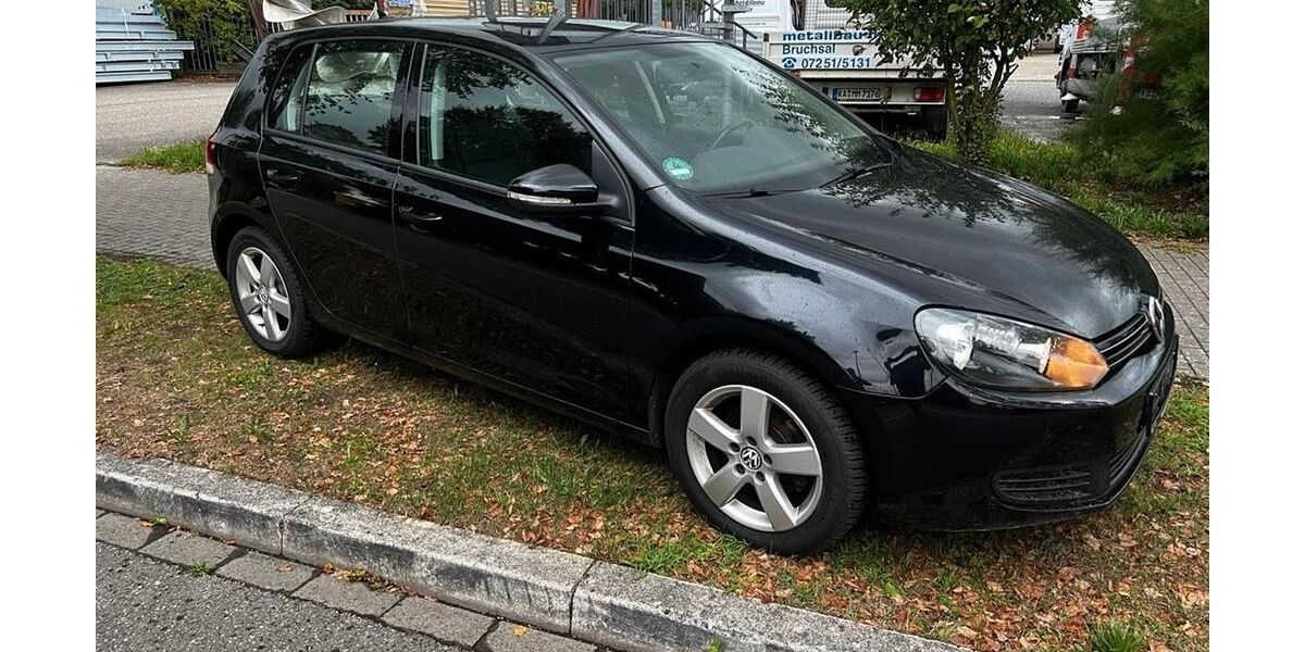 VW Golf 260.000 km 4.500 &euro; Bruchsal 76646